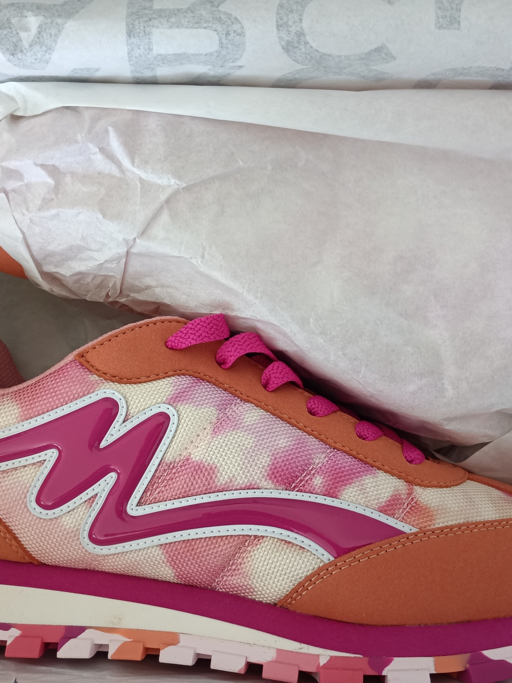 Marc Jacobs Pink & Coral Women's Fashion Sneakers  11W - Picture 2 of 10